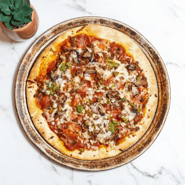 14" Thin Crust Super Combination Pizza.