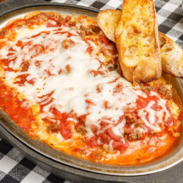 Delicious Lasagna and Italian Favorites