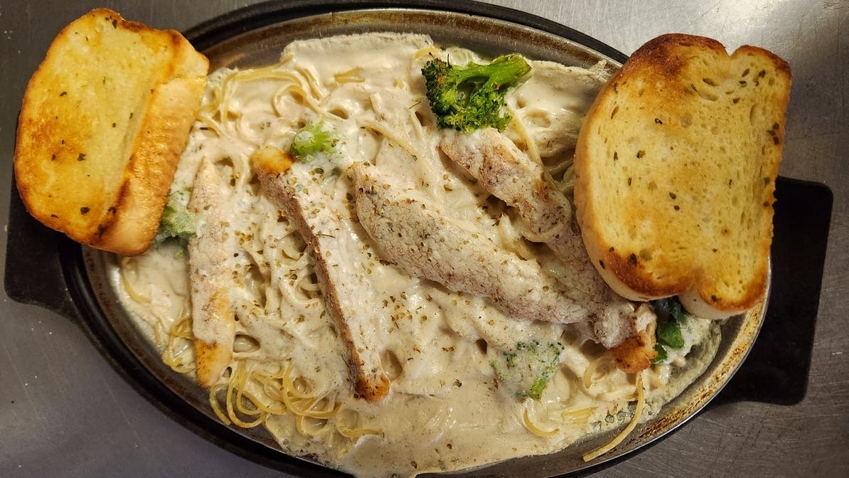 Chicken Alfredo.