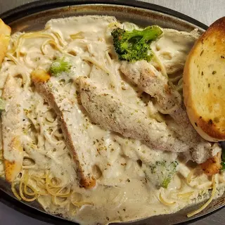 Chicken Alfredo