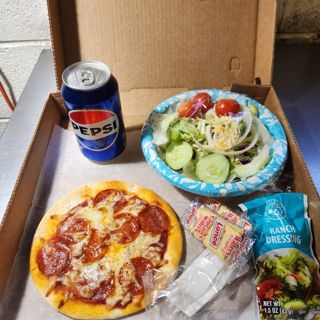PERSONAL PIZZA BOX.